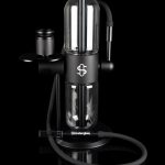 Sünd glass oil rig with black accents and illuminated water chamber.