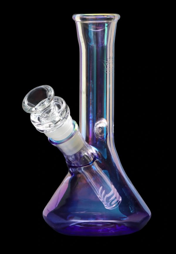 A studio shot of the 7-inch Queen of Bud Amethyst Dab Rig, featuring a smooth, purple-tinted glass construction.