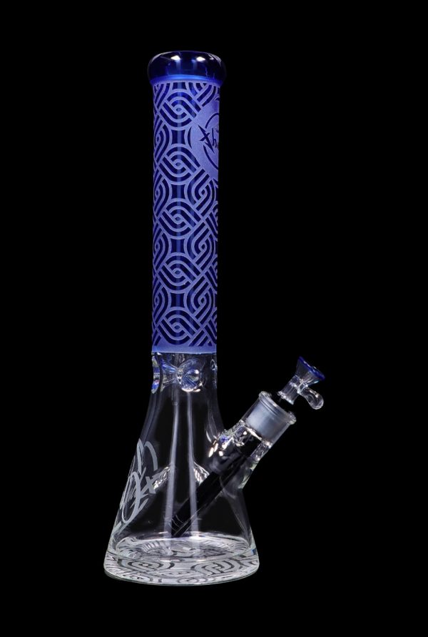 A front view of the 15-inch Cloud Cali Engraved Thick Base Beaker Water Pipe, showcasing its patterned engraving against a dark backdrop.