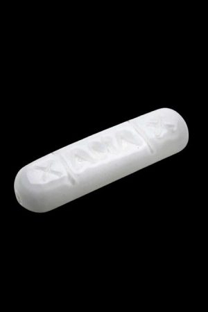 White silicone dab straw for cannabis concentrates.