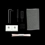 Cannabis cleaning kit including tools, wipes, and a cleaning pad, branded “tündenglass”.